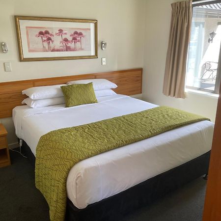 Allan Court Motel Dunedin Esterno foto