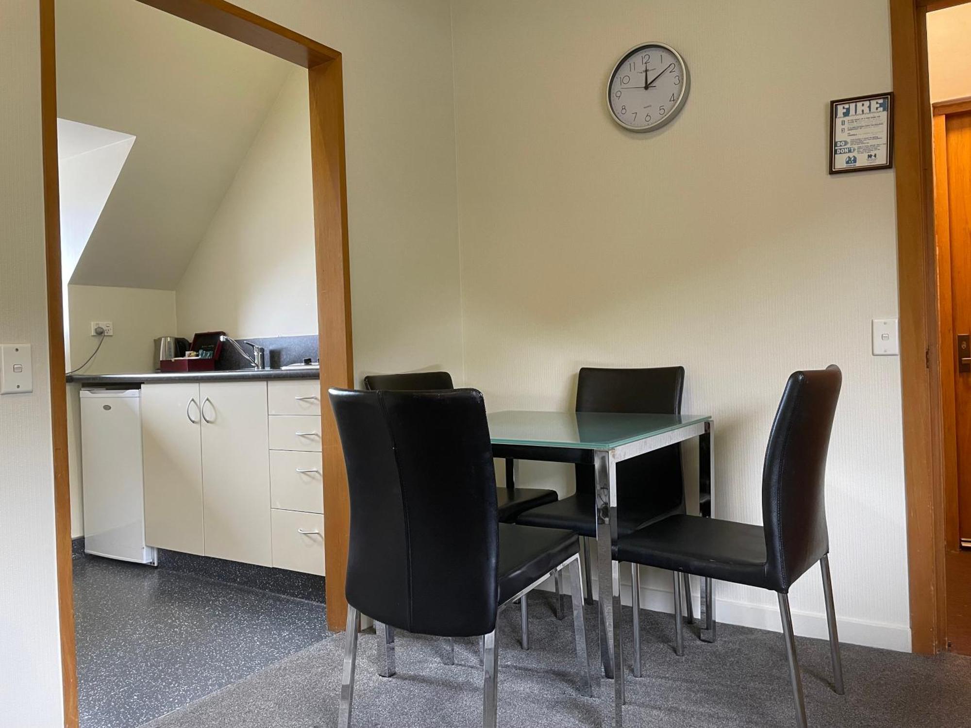 Allan Court Motel Dunedin Esterno foto