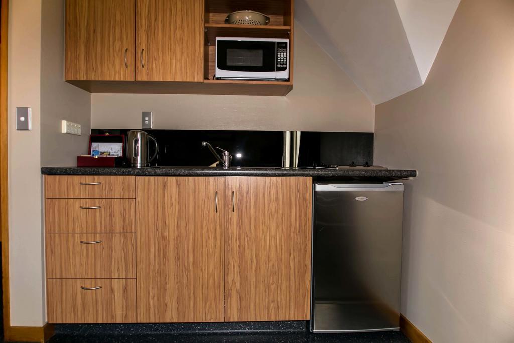 Allan Court Motel Dunedin Esterno foto