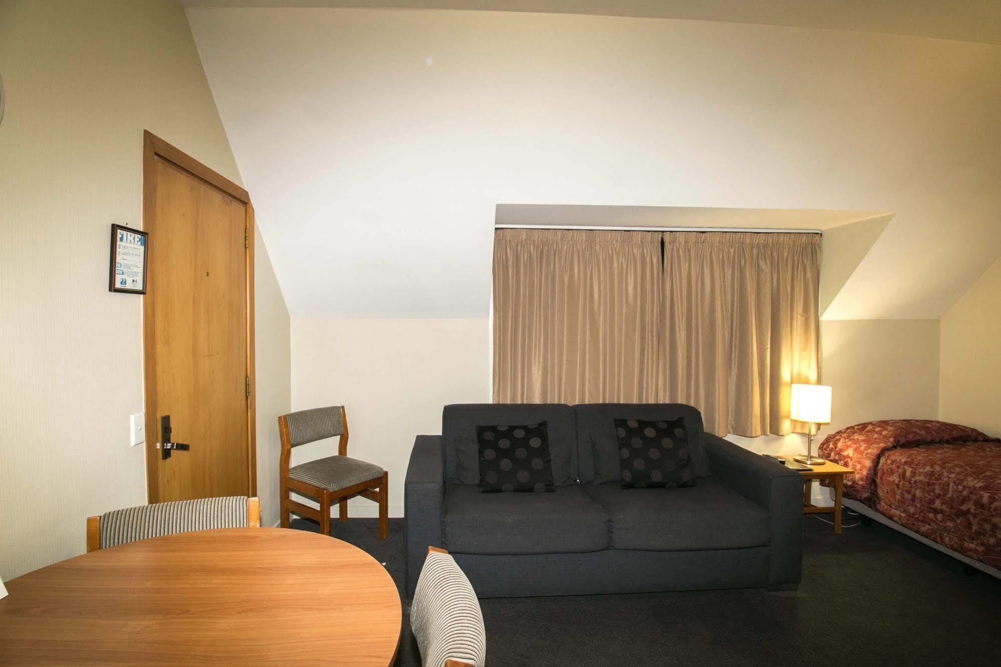 Allan Court Motel Dunedin Esterno foto