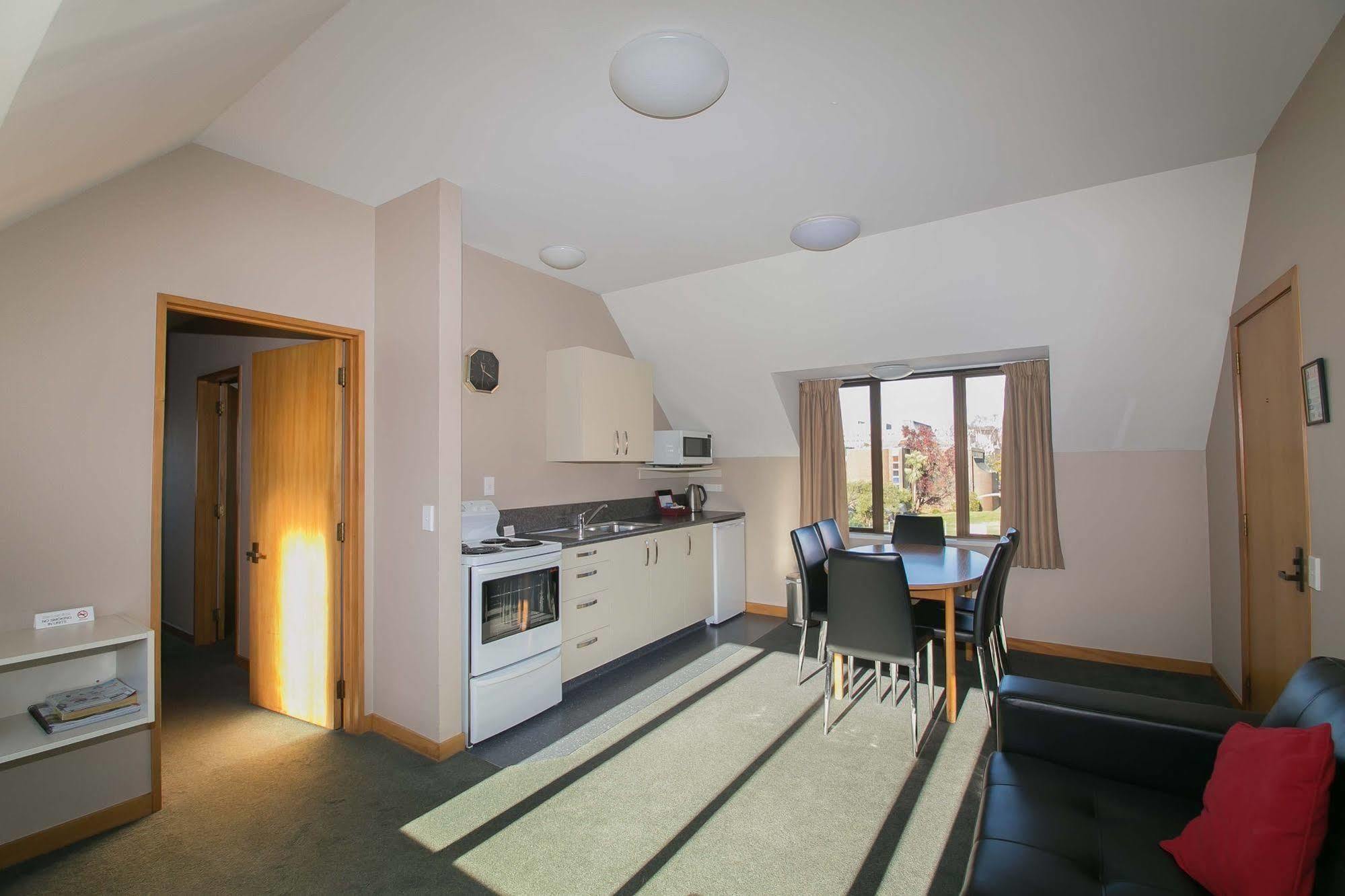 Allan Court Motel Dunedin Esterno foto