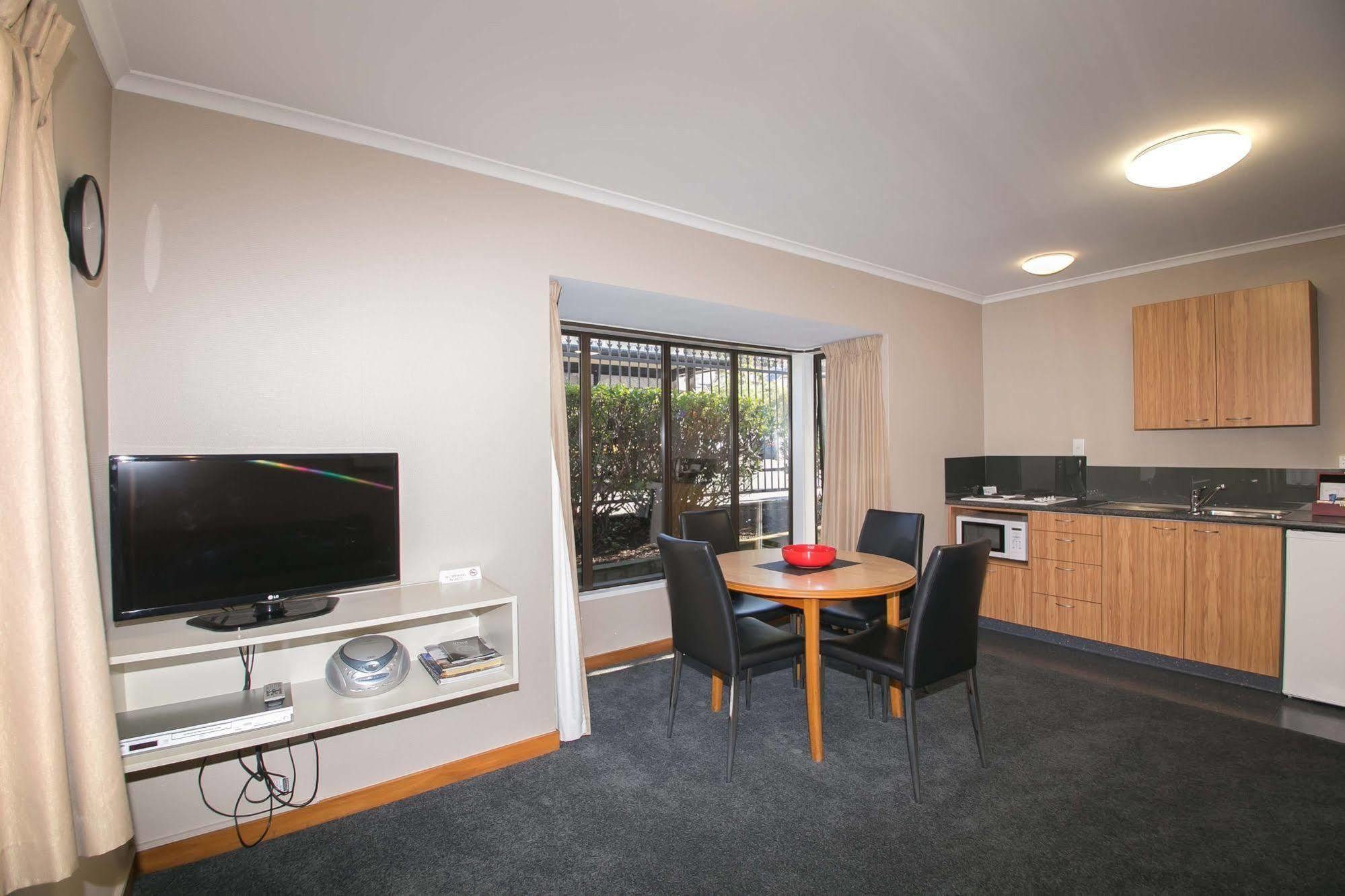 Allan Court Motel Dunedin Esterno foto